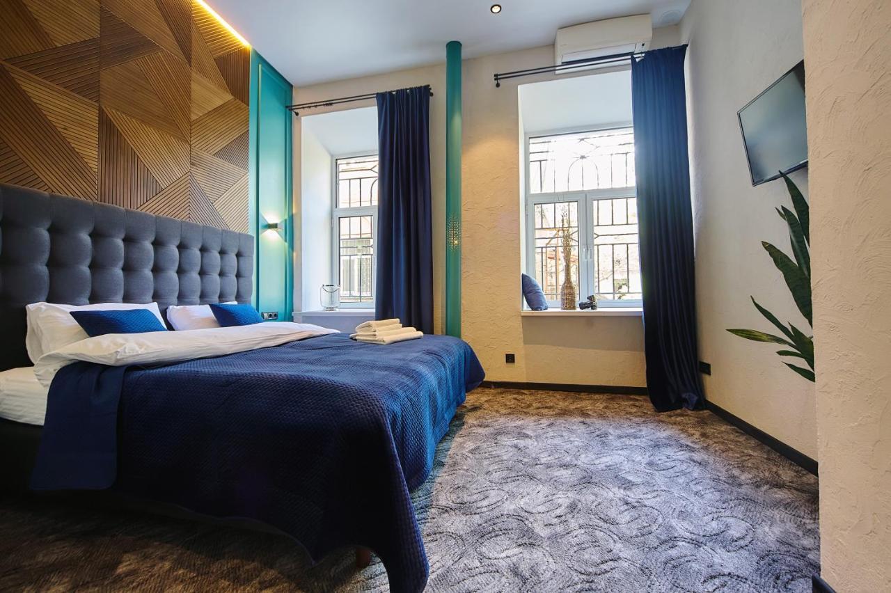 Hotel Buninn Odessa Buitenkant foto