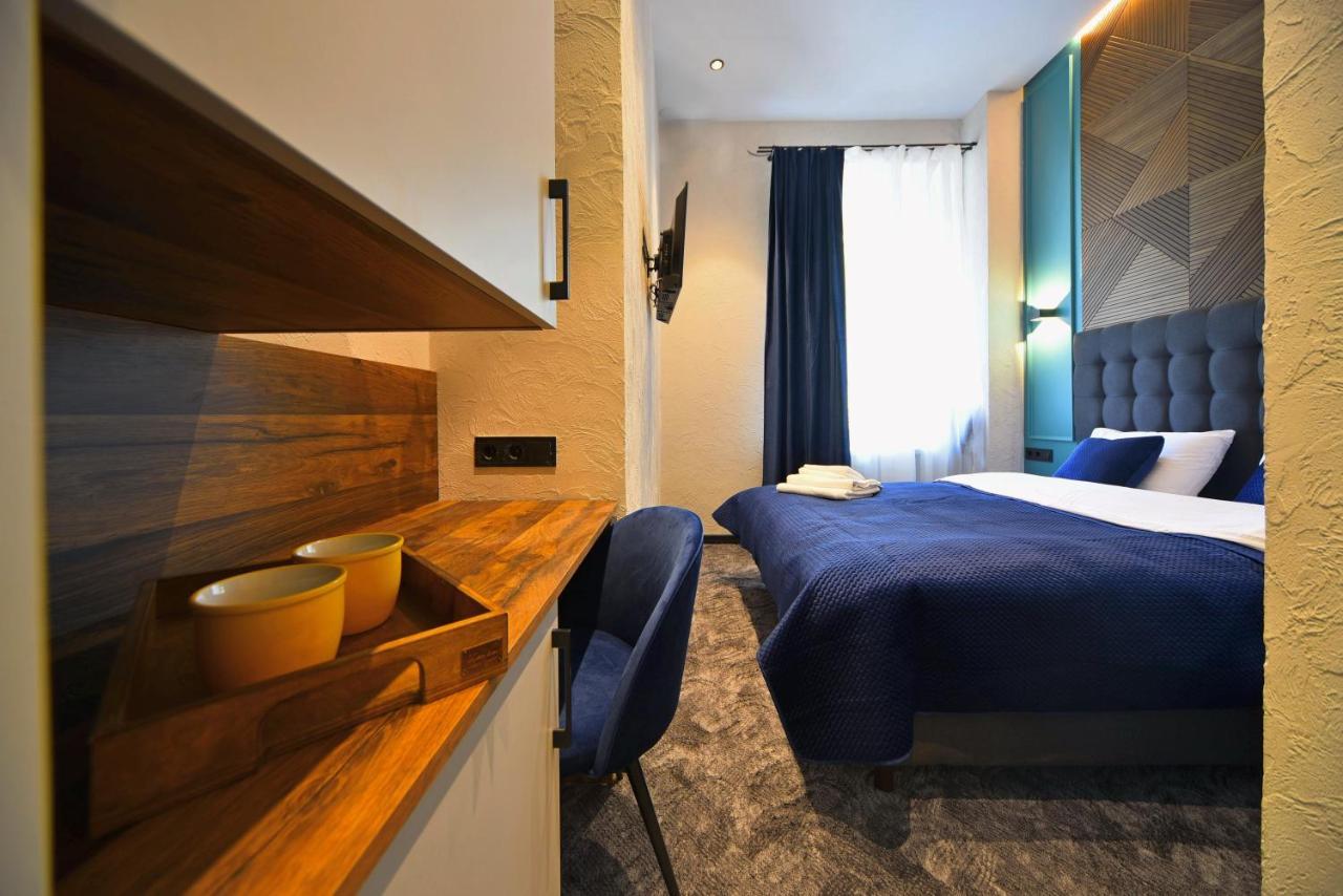 Hotel Buninn Odessa Buitenkant foto